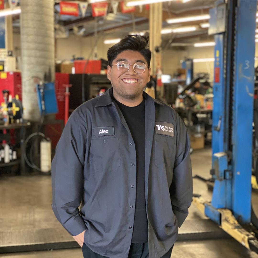 Alejandro Sanchez - The Auto Service